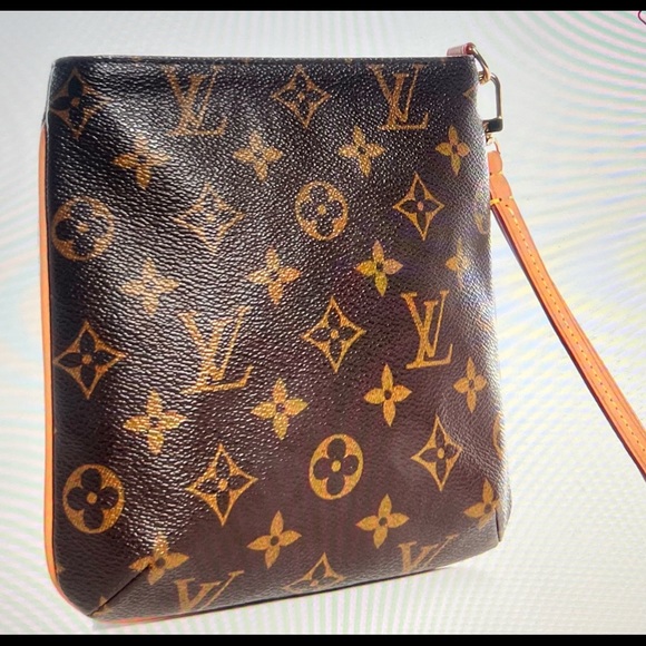 ….SOLD….Louis Vuitton Monogram Partition Clutch - Picture 2 of 5